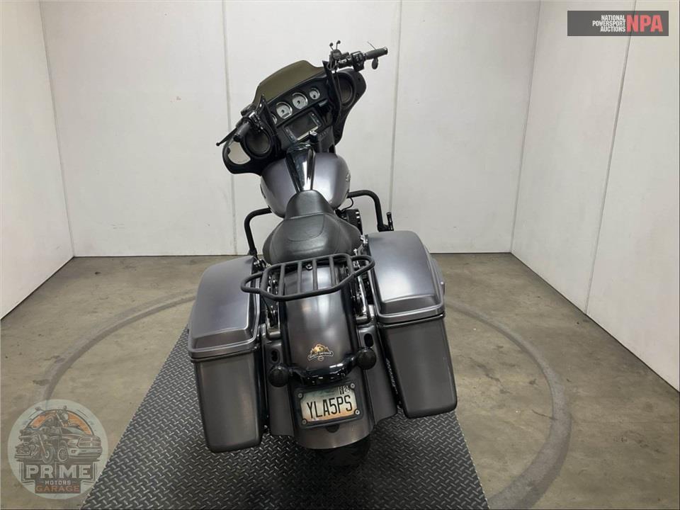 2015 Harley-Davidson FLHX STREET GLIDE — фото 4