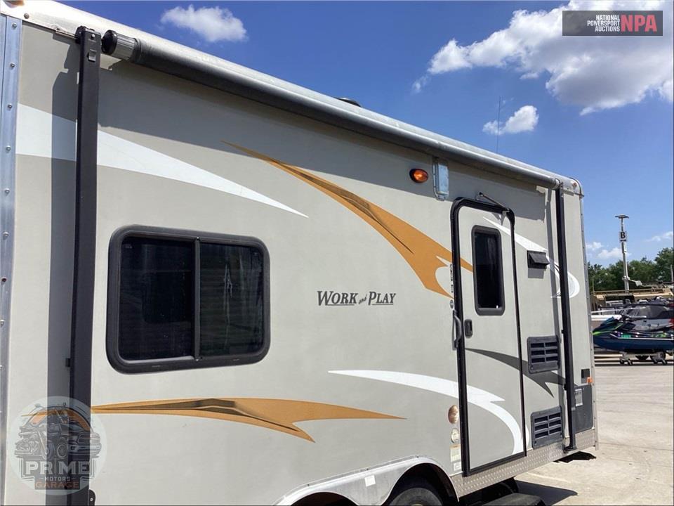2015 Work And Play M-16UL - ULTRA LE TOY HAULER SERIES — фото 24