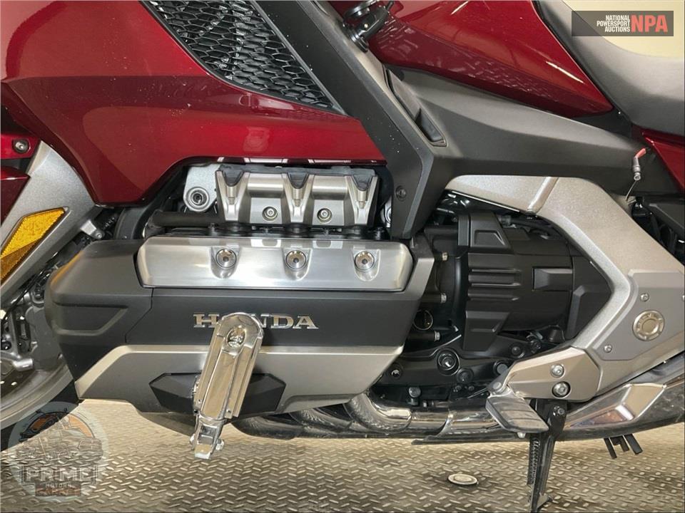 2018 Honda GL1800D GOLDWING TOUR DCT (RED) — фото 7