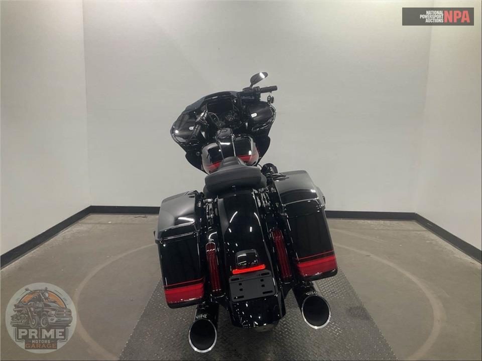 2021 Harley-Davidson FLTRXSE CVO ROAD GLIDE — фото 4