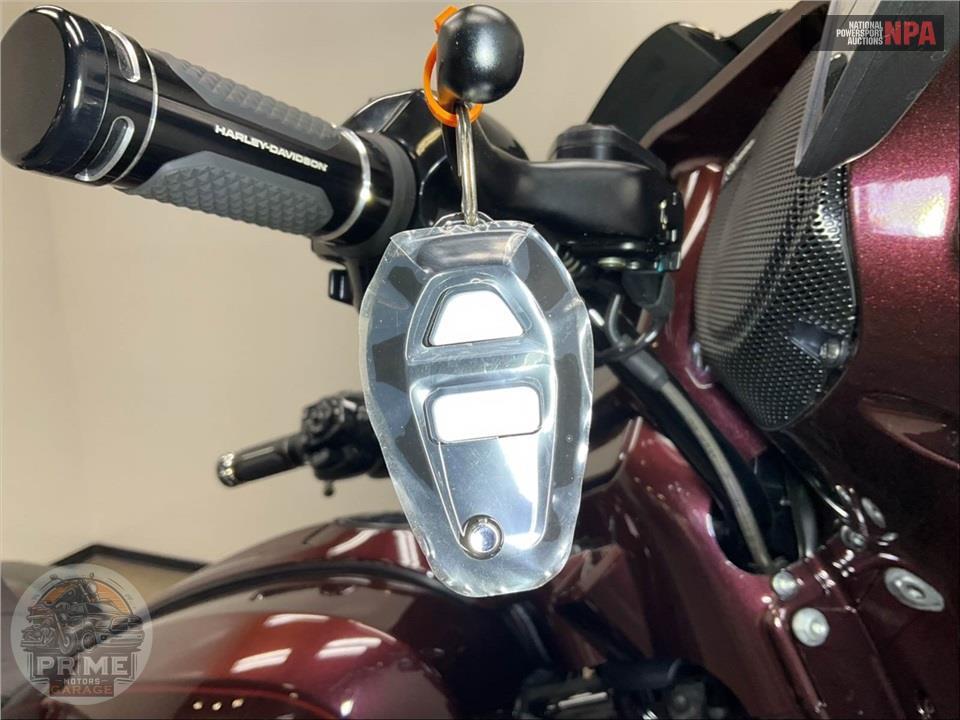 2024 Harley-Davidson FLHXSE CVO STREET GLIDE — фото 10