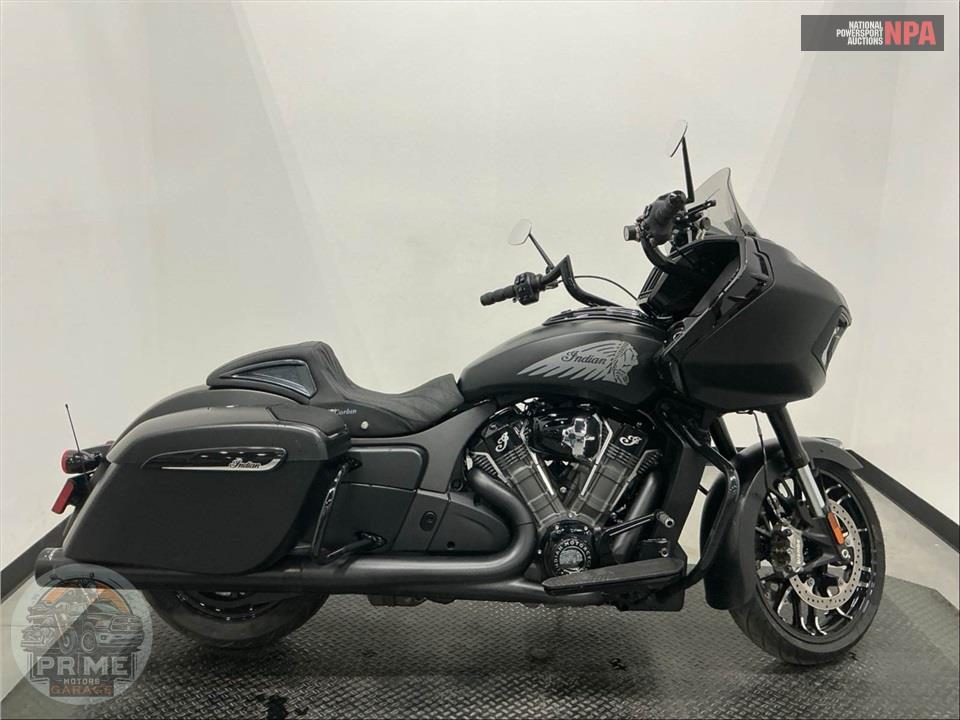 2025 Indian Motorcycle CHALLENGER DARK HORSE W/AUDIO (BLACK) — фото 1