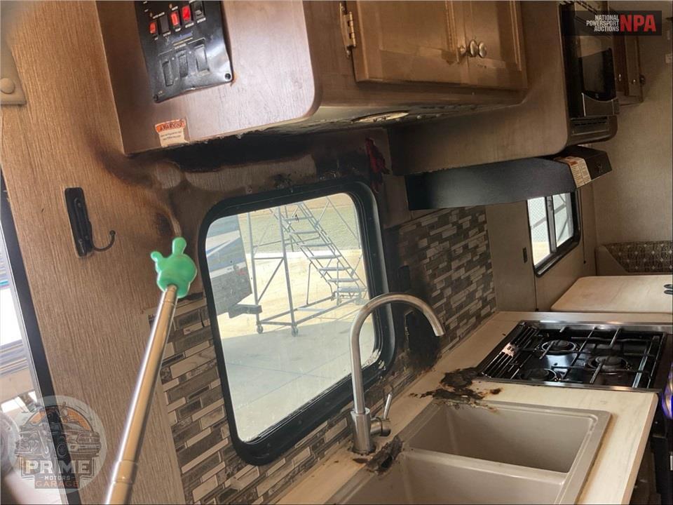 2019 Keystone Rv M-202 RD - SPRINGDALE SERIES — фото 33