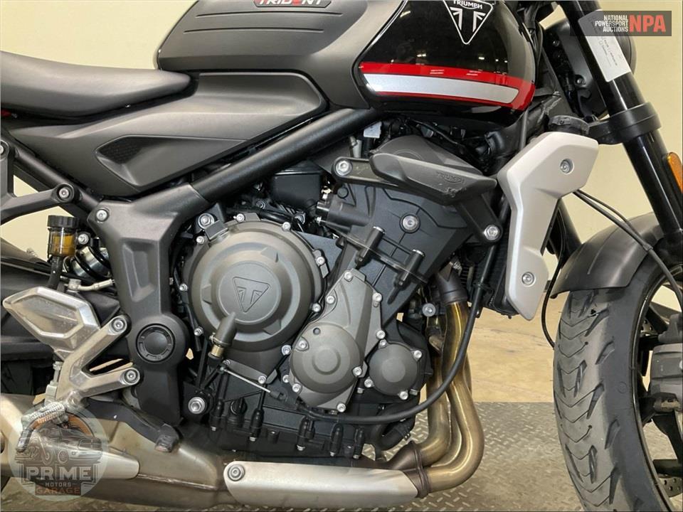 2022 Triumph TRIDENT (BLACK) — фото 6