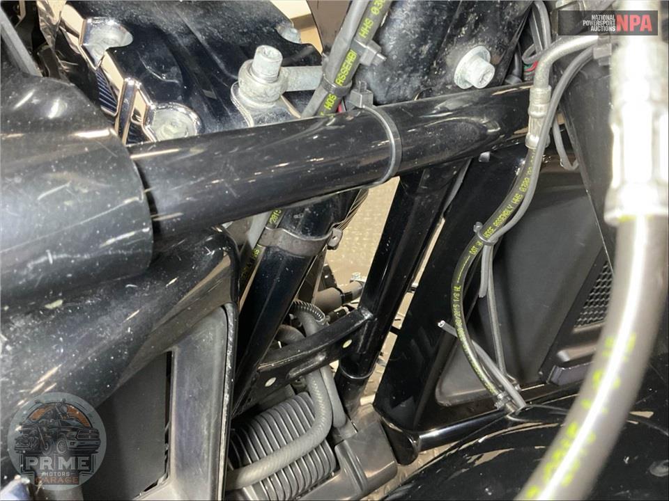 2015 Harley-Davidson FLHTCUL ULTRA CLASSIC LOW — фото 15