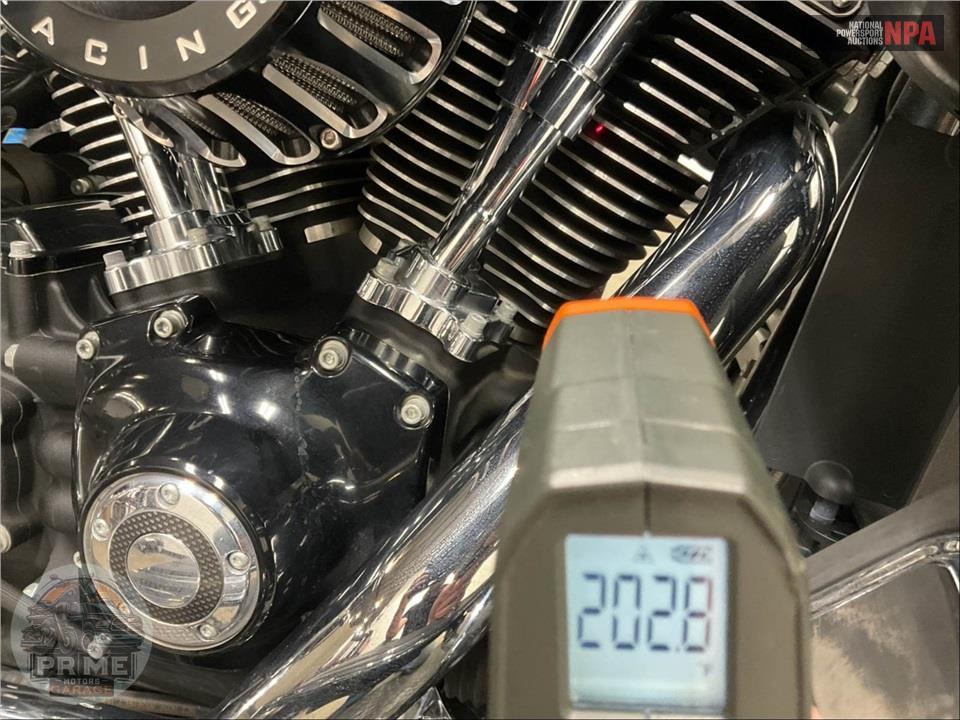 2016 Harley-Davidson FLHXSE CVO STREET GLIDE SPECIAL — фото 8
