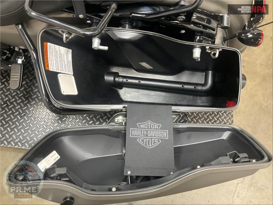 2019 Harley-Davidson FLHXS STREET GLIDE SPECIAL — фото 18