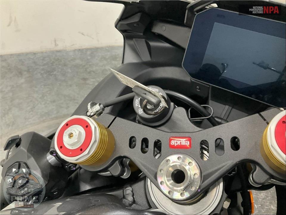 2027 Aprilia RSV4 1100 — фото 11