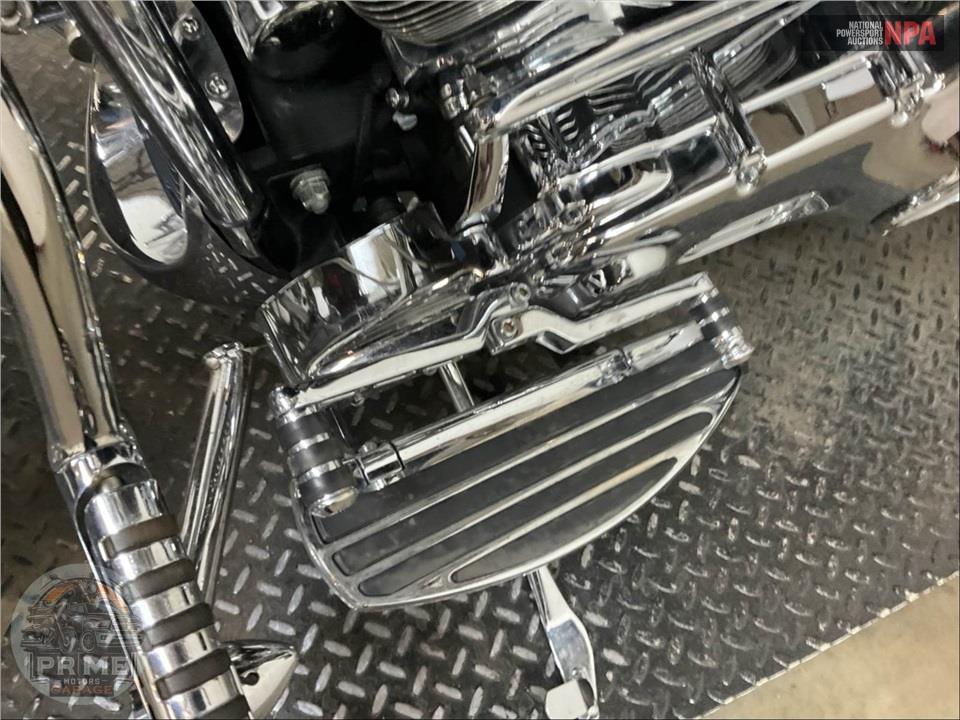 2004 Harley-Davidson FLSTFI FAT BOY — фото 18