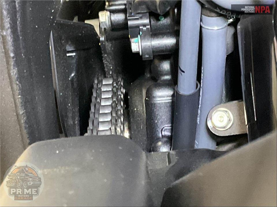 2024 Honda CBR650R E-CLUTCH — фото 11