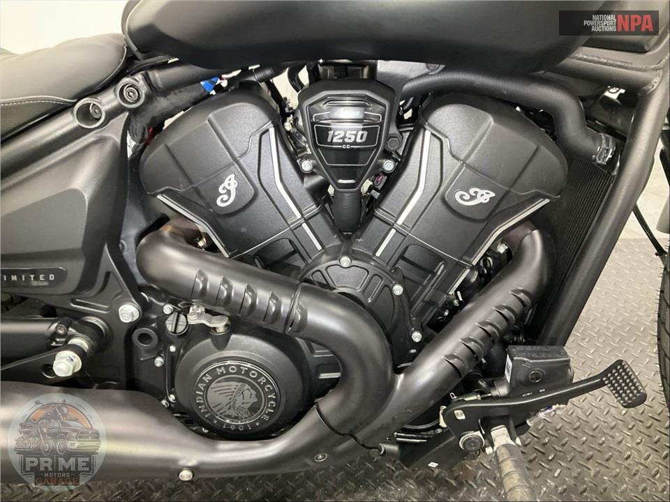 2025 Indian Motorcycle SCOUT BOBBER LIMITED WITH TECHNOLOGY PACKAGE (BLACK) — фото 6