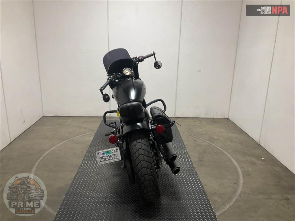 2021 Indian Motorcycle SCOUT BOBBER (ABS, BLACK SMOKE) — фото 4