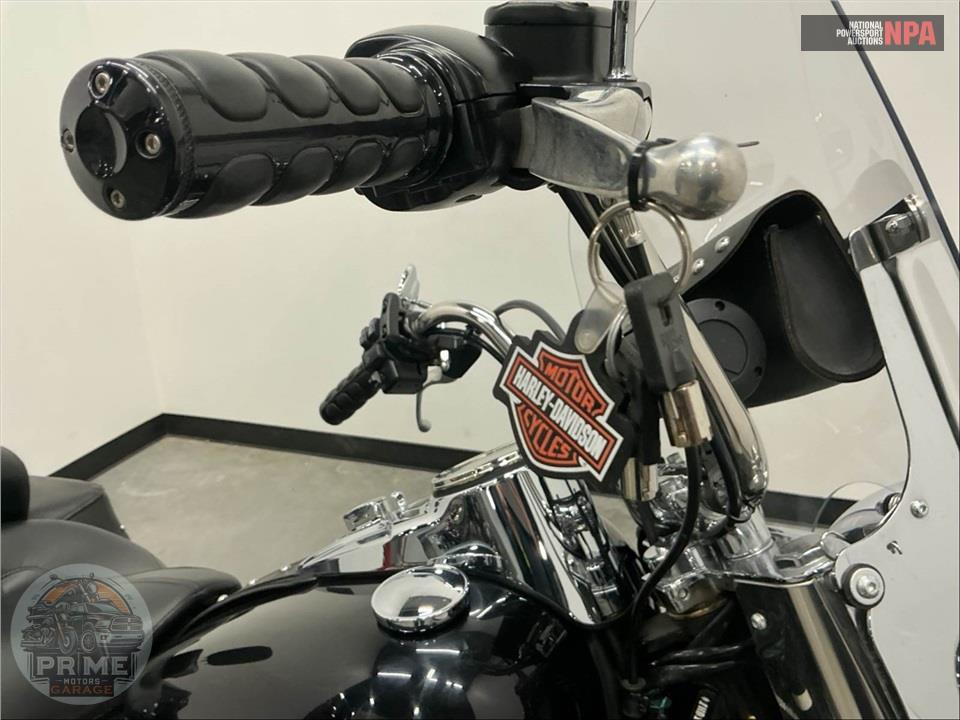 2016 Harley-Davidson FLSTC HERITAGE SOFTAIL CLASSIC — фото 10