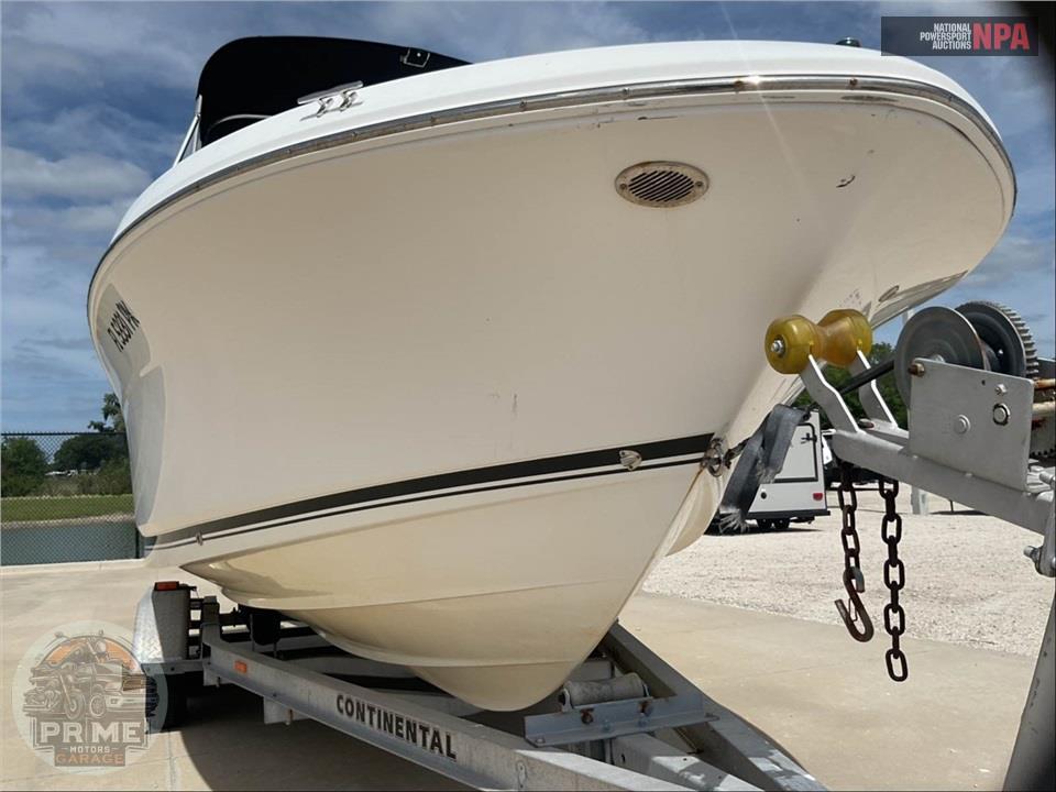 2013 Robalo R200/CC(*) L=21/E-150HP YAMAHA OB — фото 15