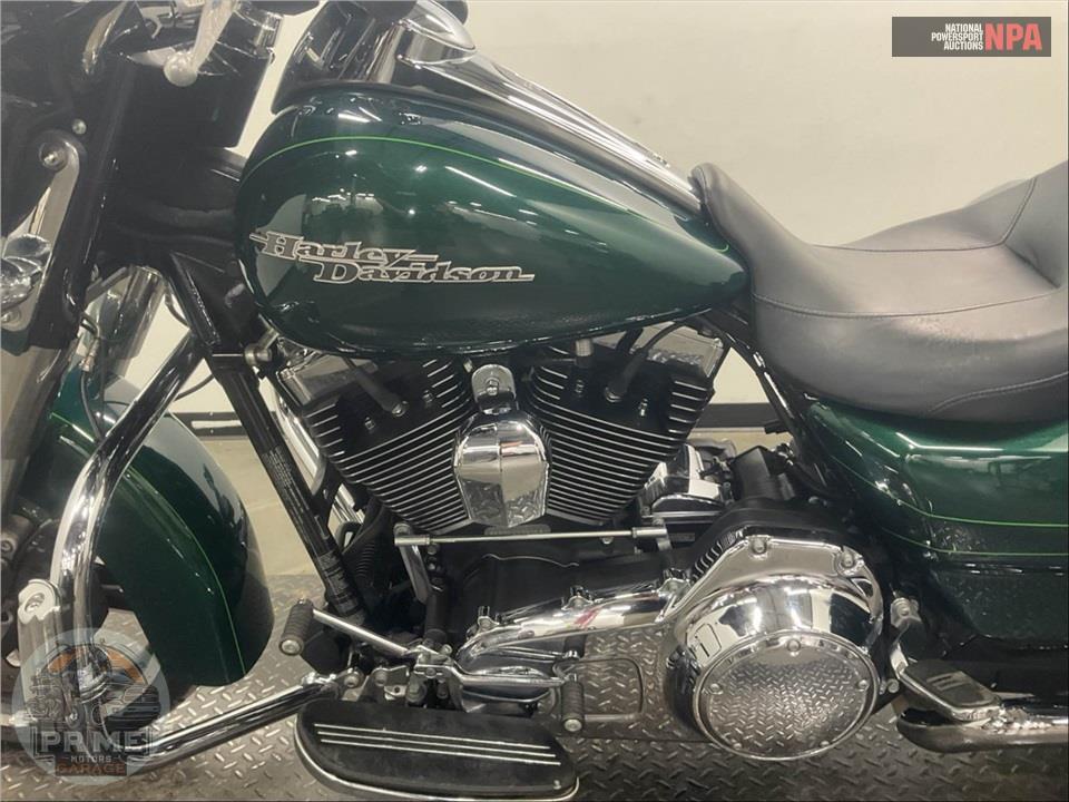 2015 Harley-Davidson FLHXS STREET GLIDE SPECIAL — фото 7