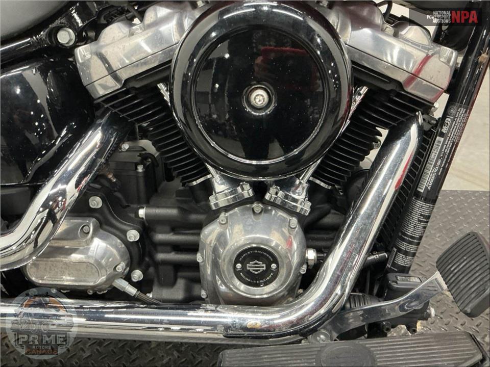 2018 Harley-Davidson FLSL SOFTTAIL SLIM — фото 6