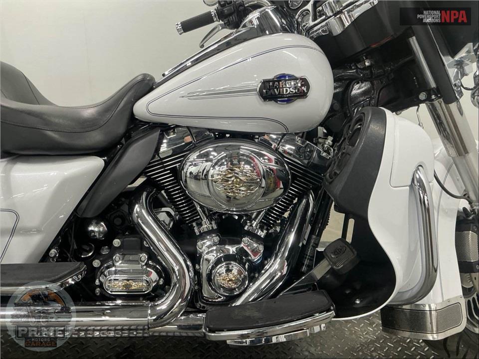 2012 Harley-Davidson FLHTCU UL CLSC EL GLIDE — фото 6