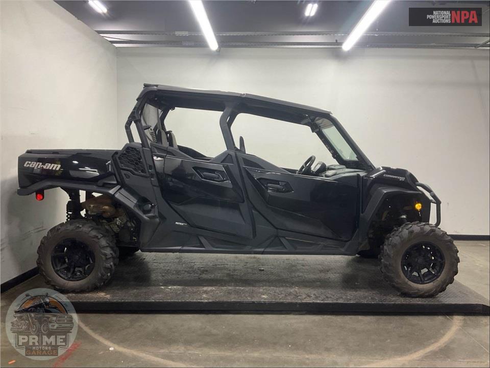2025 Can-Am COMMANDER MAX XT 700 — фото 1