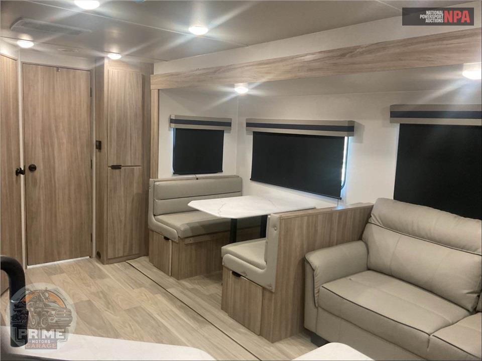 2024 Access By Winnebago M-30BH — фото 6