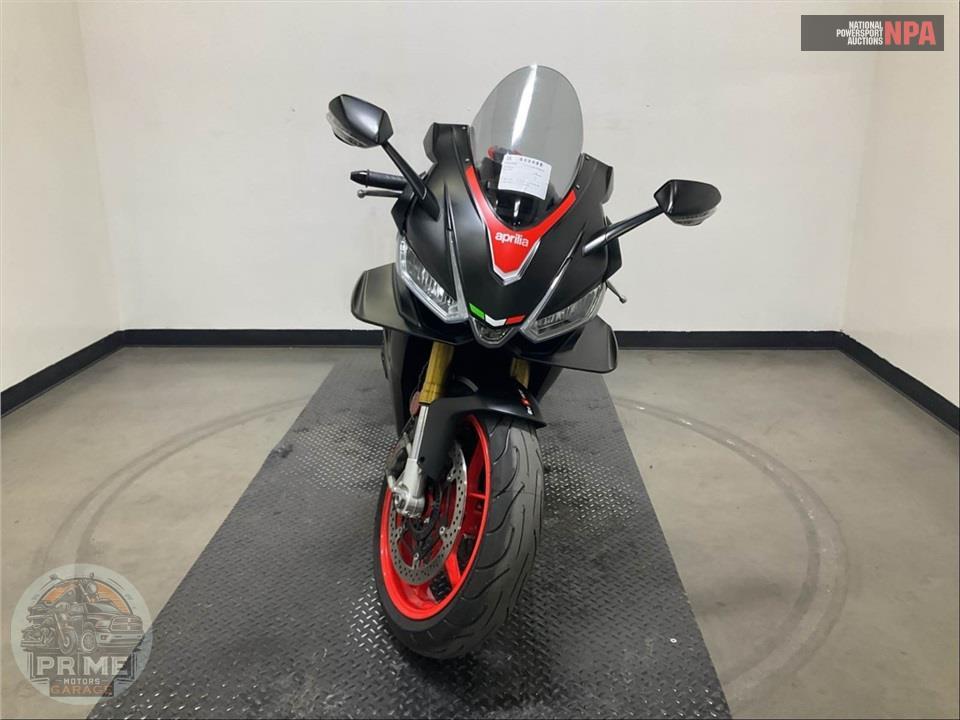 2023 Aprilia RSV4 1100 — фото 2