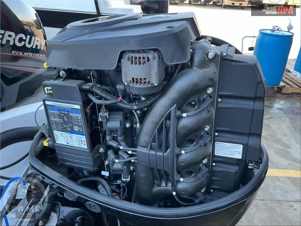 2019 Tracker Marine Z19 SPORT(**) NITRO SERIES L=19/E=1 150HP MERCURY OB — фото 8
