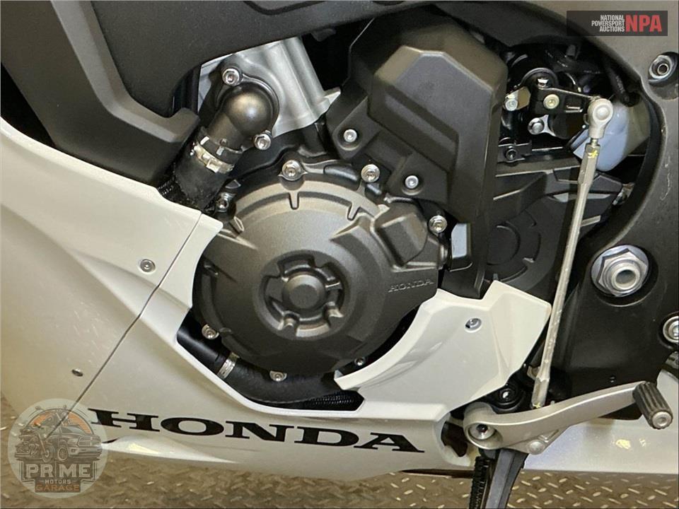 2026 Honda CBR1000RR — фото 8