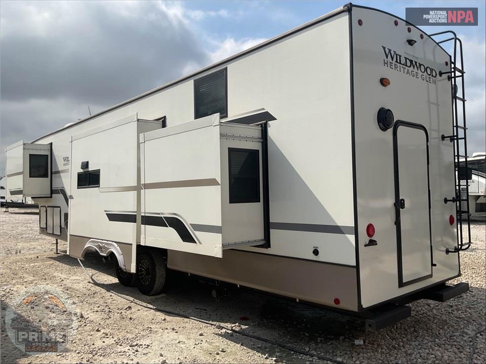 2024 Wildwood By Forest River M-375FAM - HERITAGE GLEN FIFTH WHEEL SERIES — фото 3