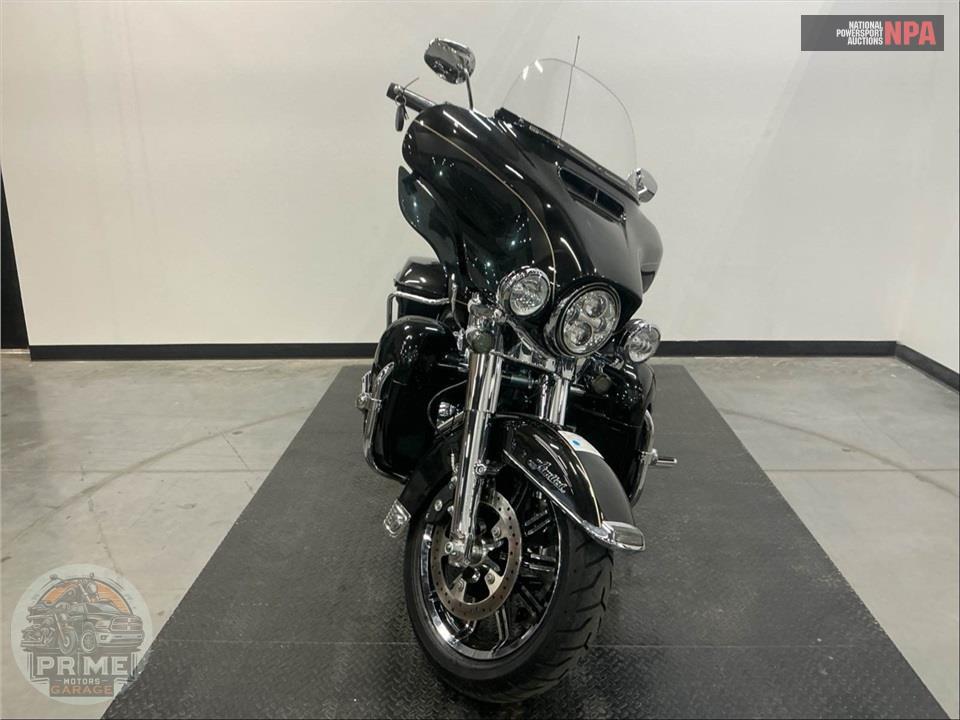 2017 Harley-Davidson FLHTK ULTRA LIMITED — фото 2