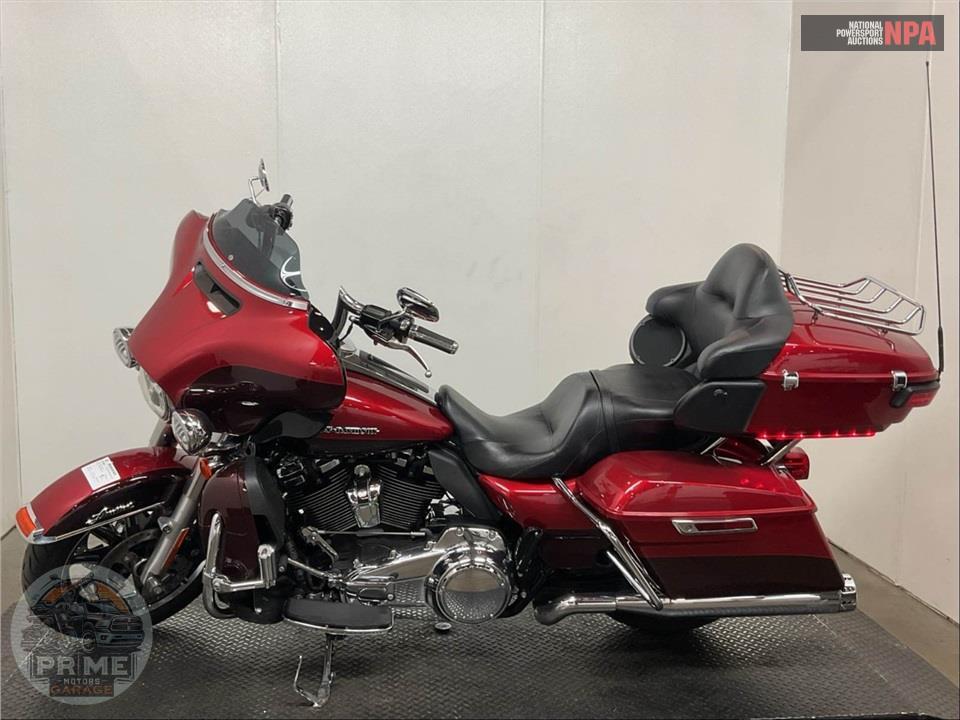 2018 Harley-Davidson FLHTKL ULTRA LIMITED LOW — фото 3