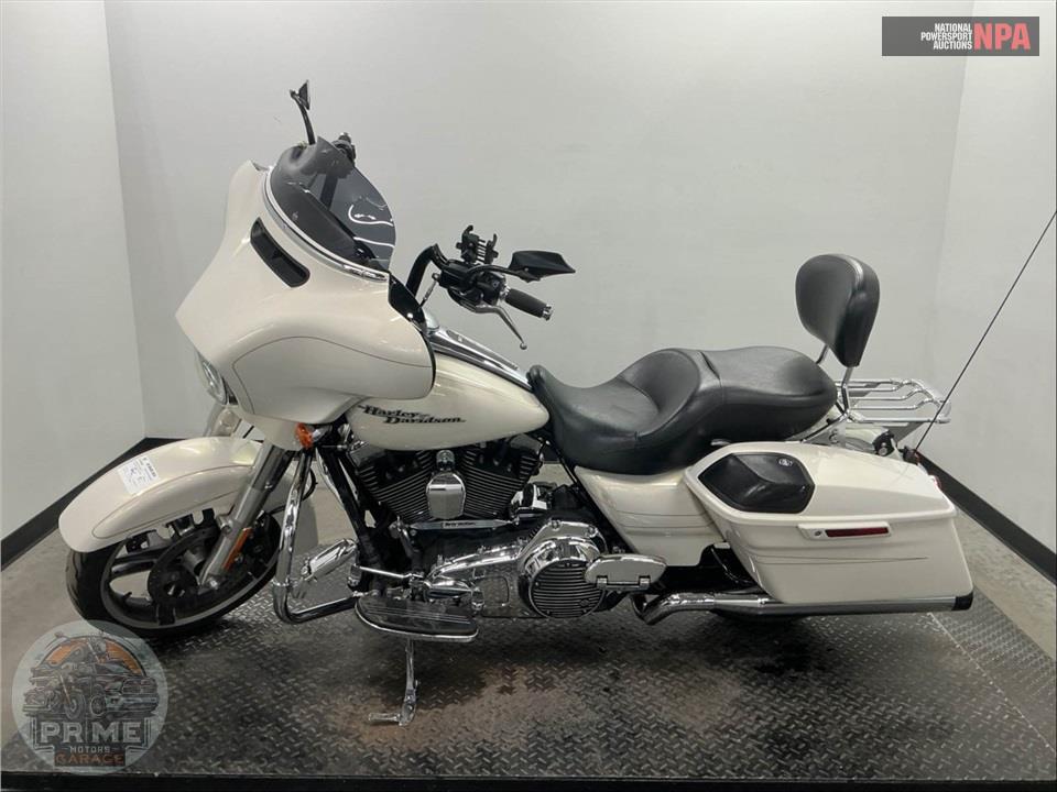2015 Harley-Davidson FLHXS STREET GLIDE SPECIAL — фото 3