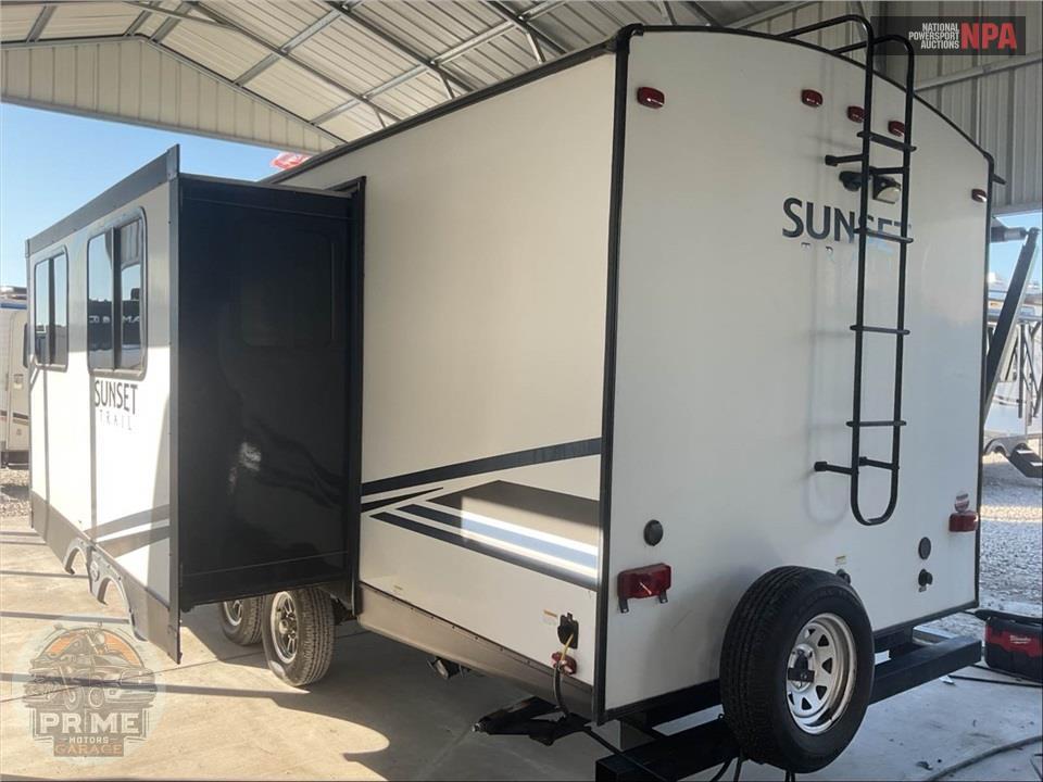 2020 Crossroads Rv M-253 RB - SUNSET TRAIL SUPER LITE SERIES — фото 3