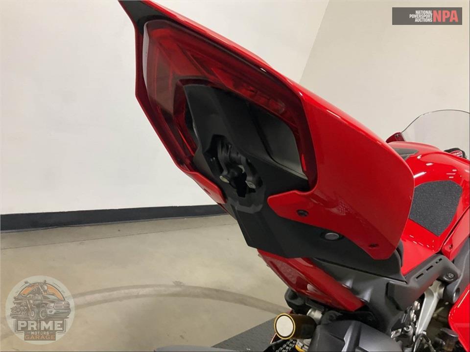 2023 Ducati PANIGALE V4 — фото 18