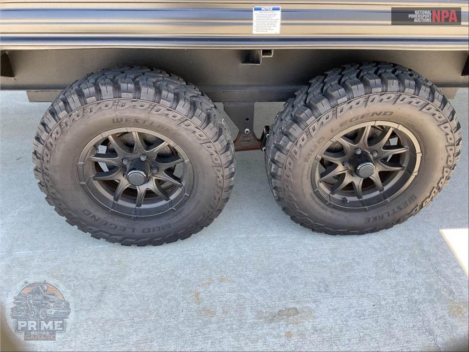 2025 Cherokee By Forest River M-18RR - GREY WOLF TOY HAULER SERIES — фото 27