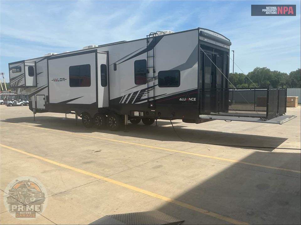 2022 Alliance Rv M-42V13 - VALOR FIFTH WHEEL SERIES — фото 3