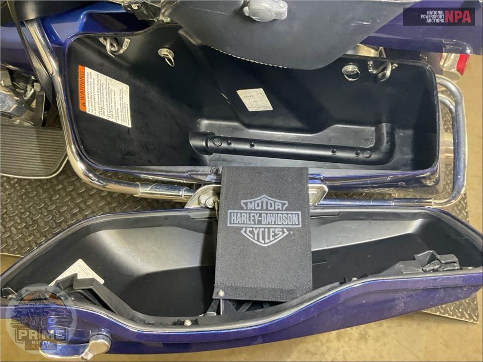 2015 Harley-Davidson FLHTK ELECTRA GLIDE ULTRA LIMITED — фото 24