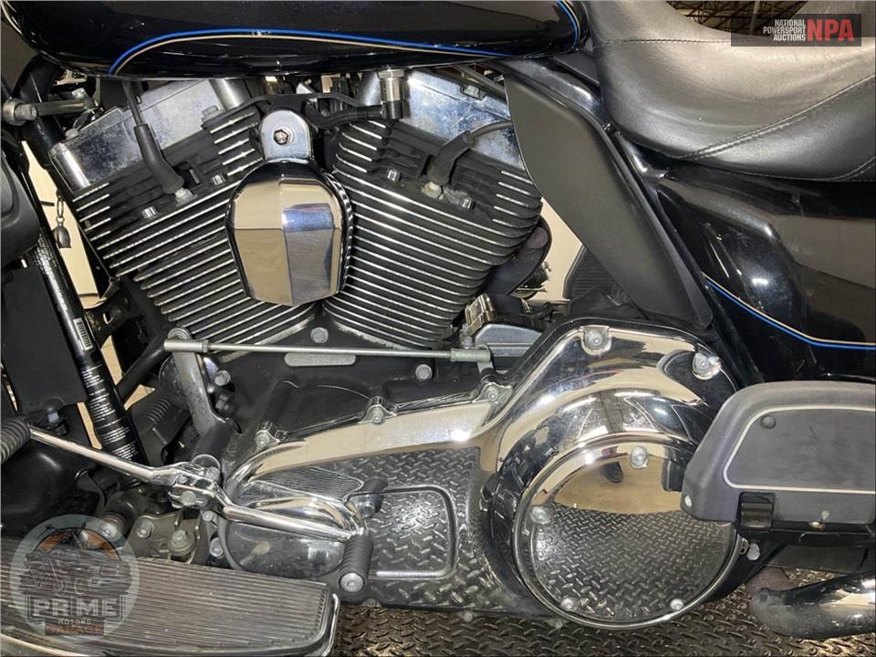 2014 Harley-Davidson FLHTCU ULTRA CLASSIC ELECTRA GLIDE — фото 7