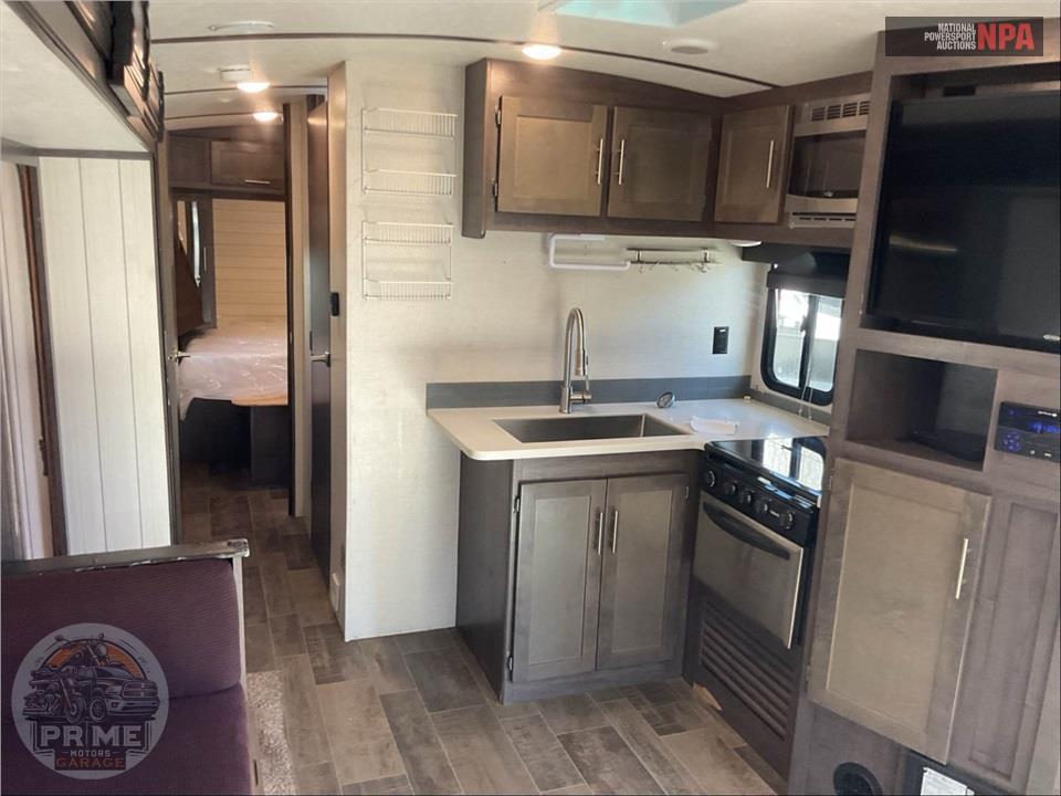 2019 Crossroads Rv M-259 RL - SUNSET TRAIL SUPER LITE SERIES — фото 7