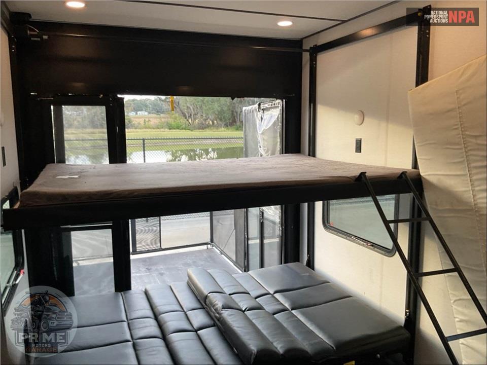 2021 Alliance Rv M-41V15 - VALOR TOY HAULER TOY HAULER SERIES — фото 19