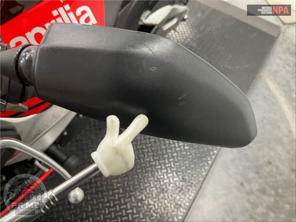 2019 Aprilia TUONO V4 1100 RR — фото 21