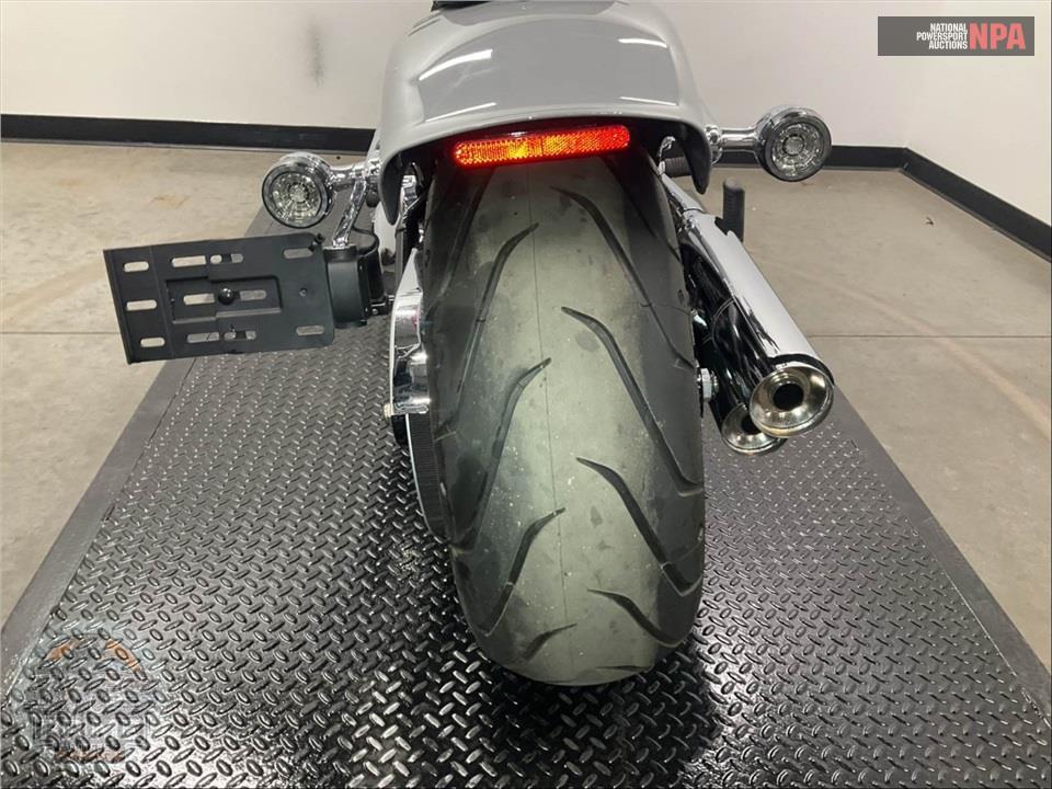 2025 Harley-Davidson FXBR BREAKOUT — фото 17