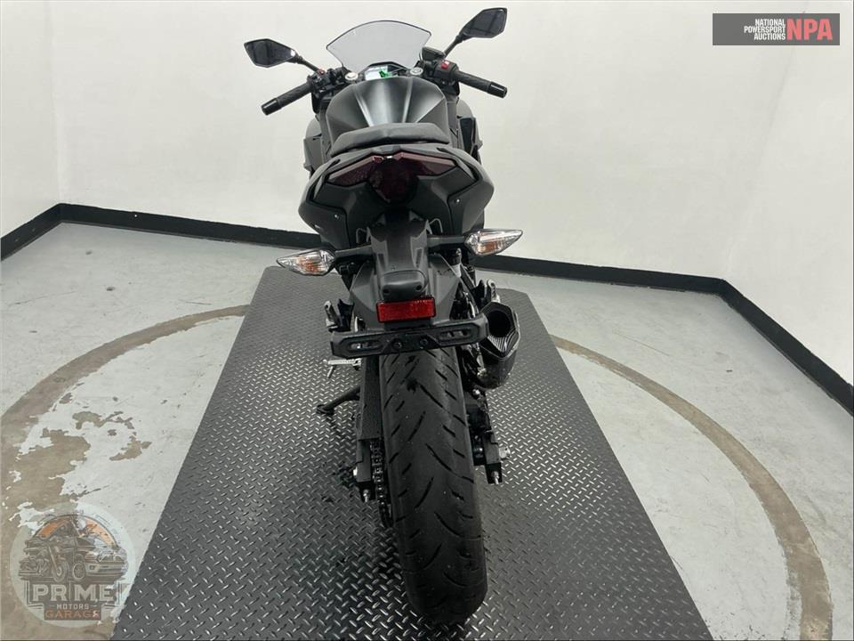 2026 Kawasaki NINJA 500 ABS — фото 4