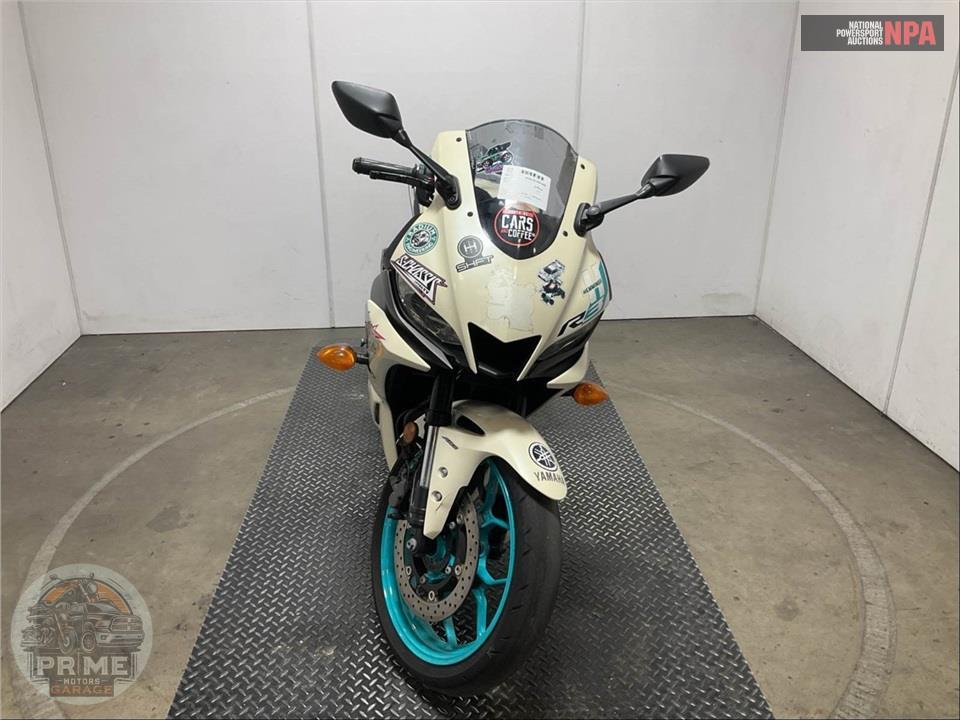 2024 Yamaha YZF-R3 — фото 2