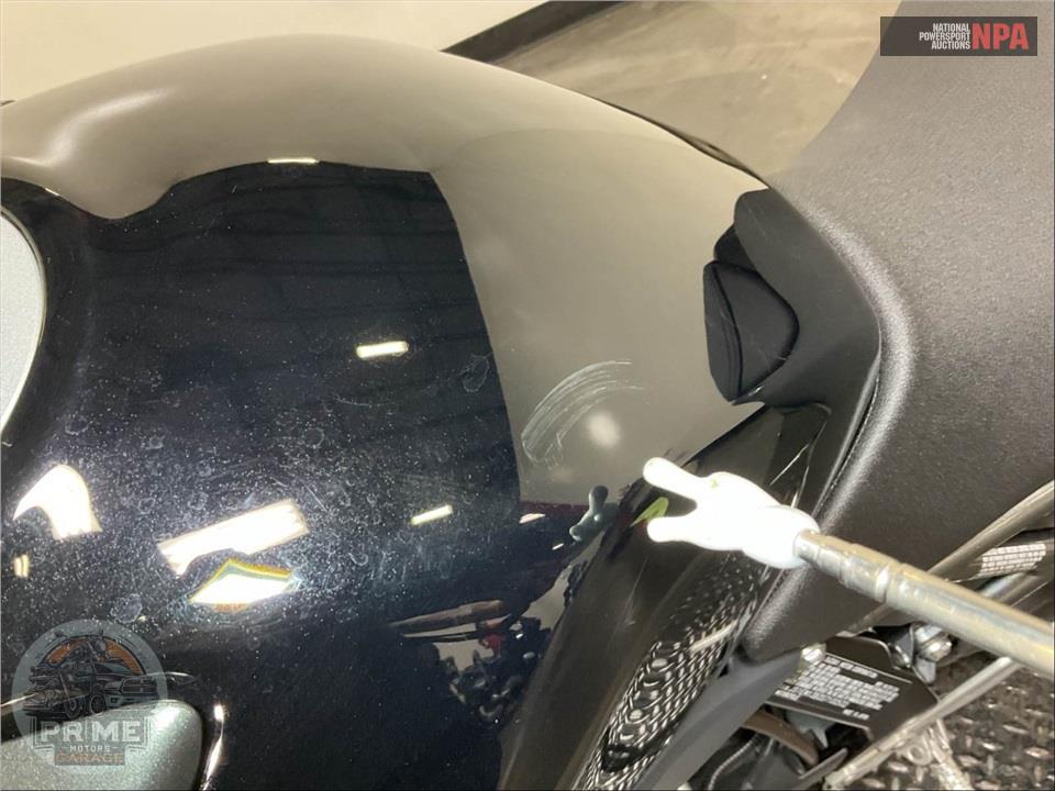 2025 Suzuki GSX800FRQM5 GSX-8R — фото 15