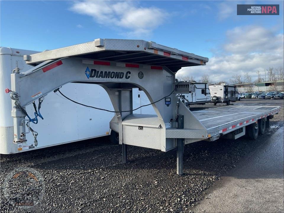 2025 Diamond C Trailers FMAX 210 — фото 2
