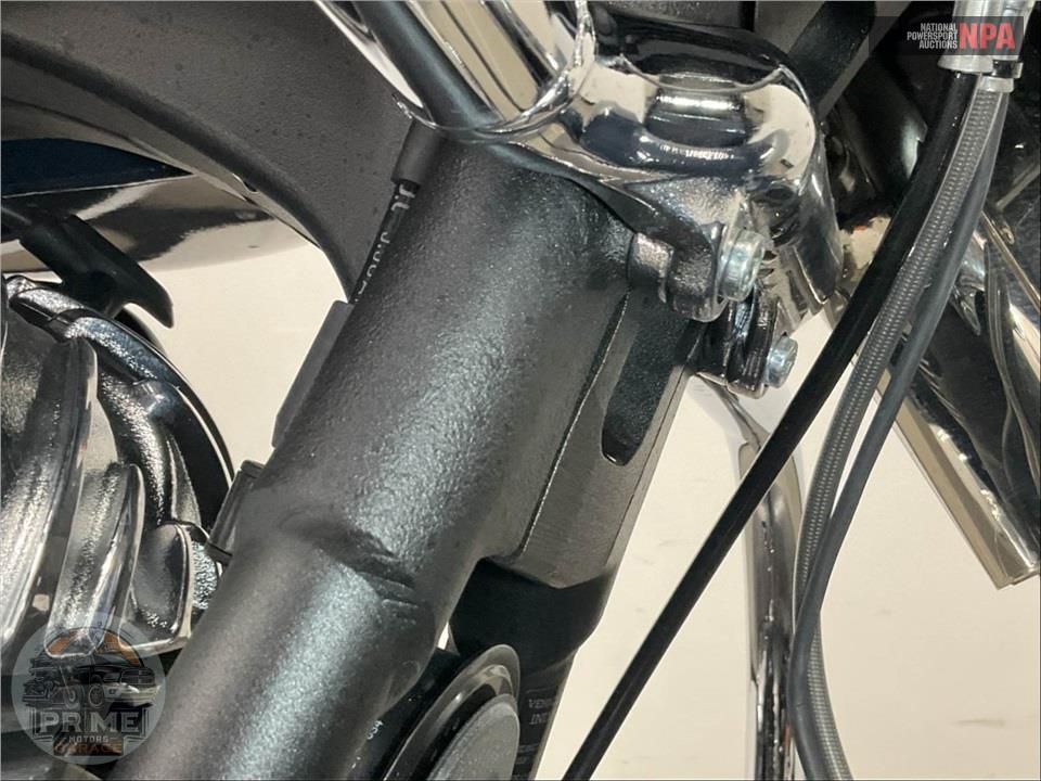 2025 Indian Motorcycle CHIEFTAIN LIMITED WITH POWERBAND AUDIO PACKAGE — фото 11