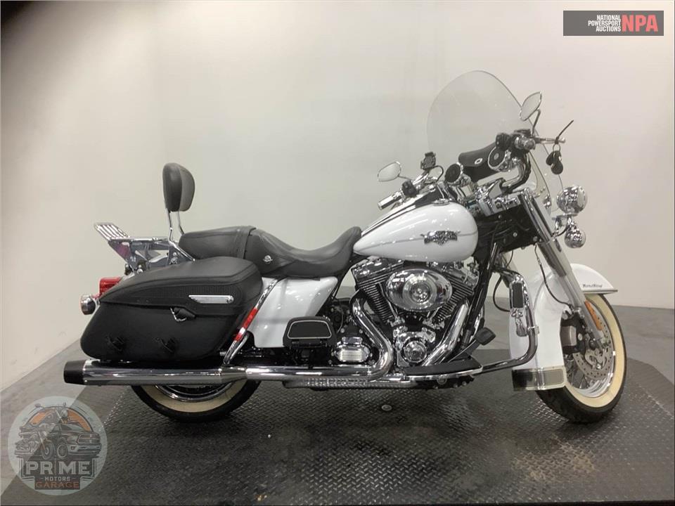 2012 Harley-Davidson FLHRC ROAD KING CLSC — фото 1