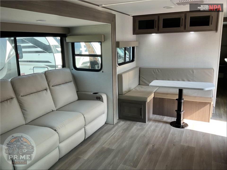 2025 Grand Design Recreational Vehicles M-315RKT - TRANSCEND SERIES — фото 9