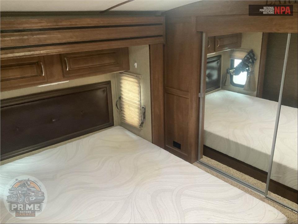 2016 Keystone Rv M-333 BH - LAREDO SERIES — фото 10
