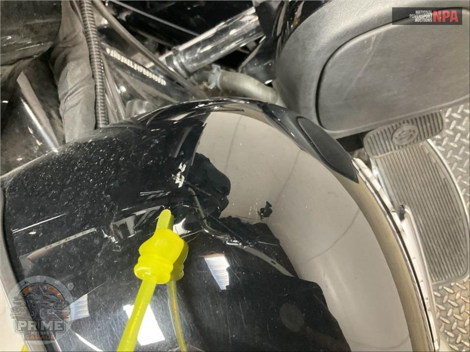 2015 Harley-Davidson FLHTK ELECTRA GLIDE ULTRA LIMITED — фото 18