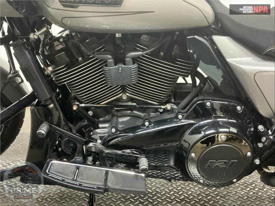 2023 Harley-Davidson FLTRXSE CVO ROAD GLIDE — фото 7